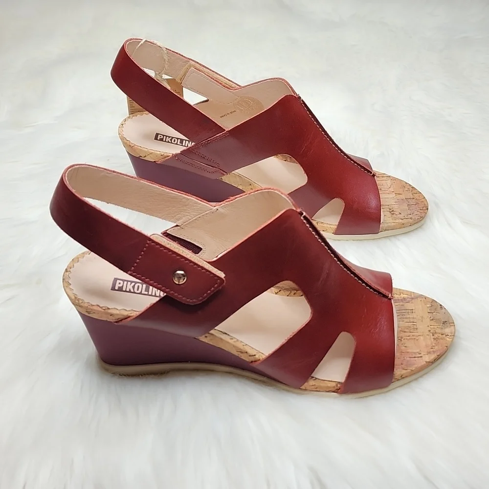 Pikolinos Vigo W3R-1676 Arcilla Wedge Sandal Heels